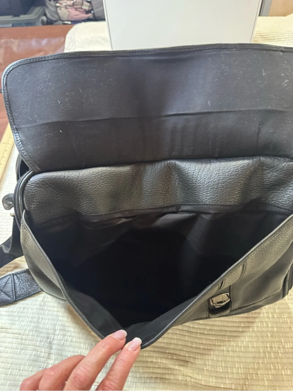 Vintage LL Bean Black Pebbled Leather Laptop Briefcase Messenger Bag Expandable